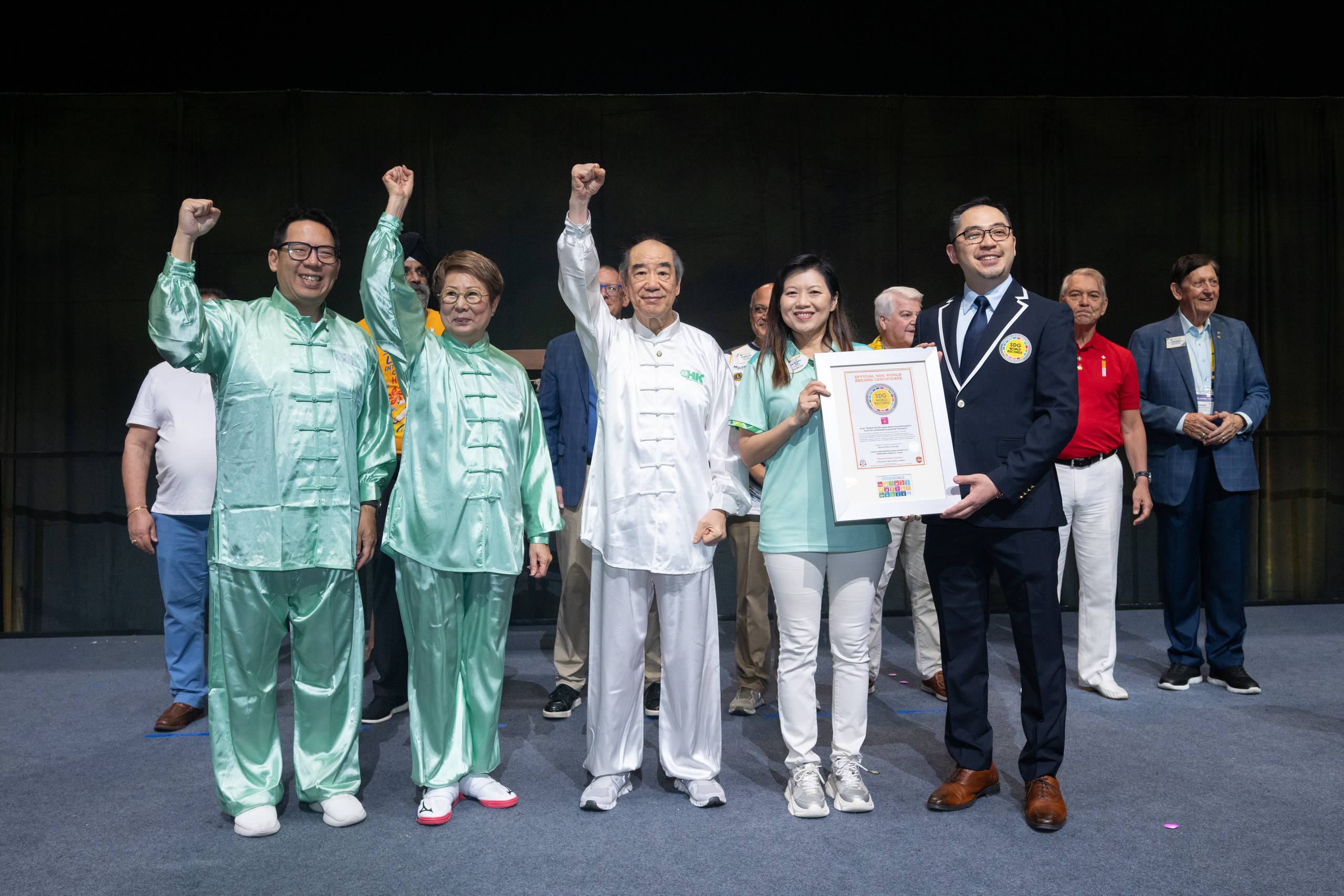 A 4,000-participant Lions Club Tai Chi event set a world record for the largest gathering with participants from six continents. - Image 3